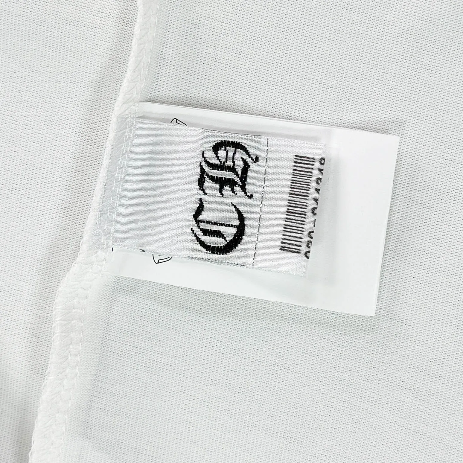 P180 Chrome hearts 25 high version fabrics made of 300 grams of high-density cotton, no deformation, no shrinkage, complete with three labels, same style for men and women, process; printing + denim patch embroidery process + original metal label Color: black white khaki SIZE: S-XL